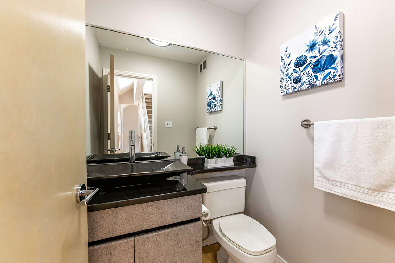 MacPhee Interiors Vacant Home Staging Bathroom Edmonton